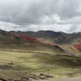 Paysage de montagne du Pérou avec différents reliefs
