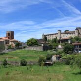Village d'Arriège observé au cours de randonnée