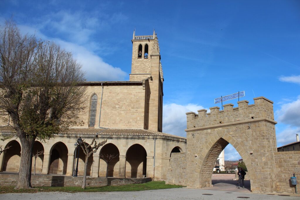 Monument historique en pierre dans la région de Pampelune en Navarre