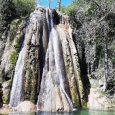 Paysage d'une cascade dans le Quercy-Rouergue