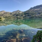 Lac de montagne dans le massif du Néouvielle
