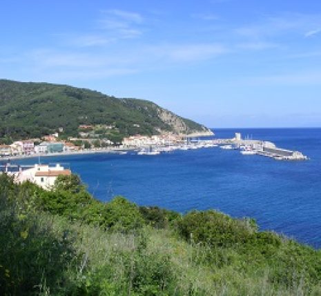 village bord de mer